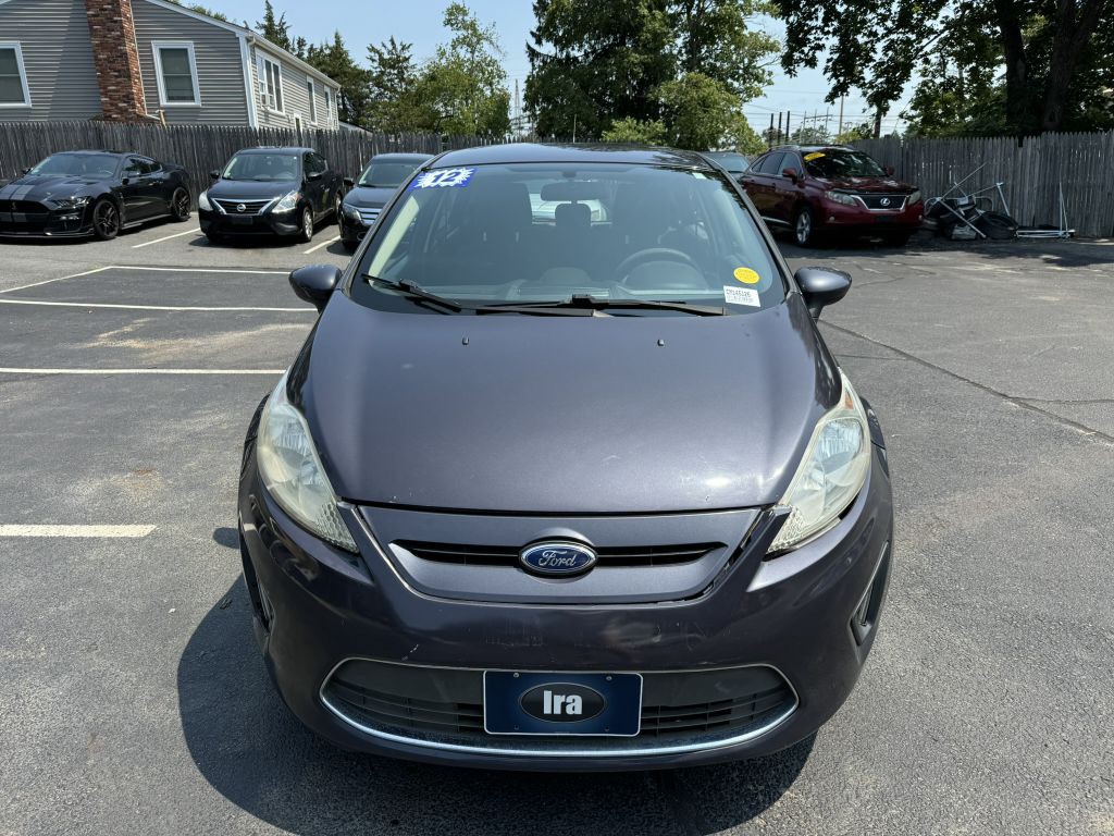 2012 Ford Fiesta Image 2