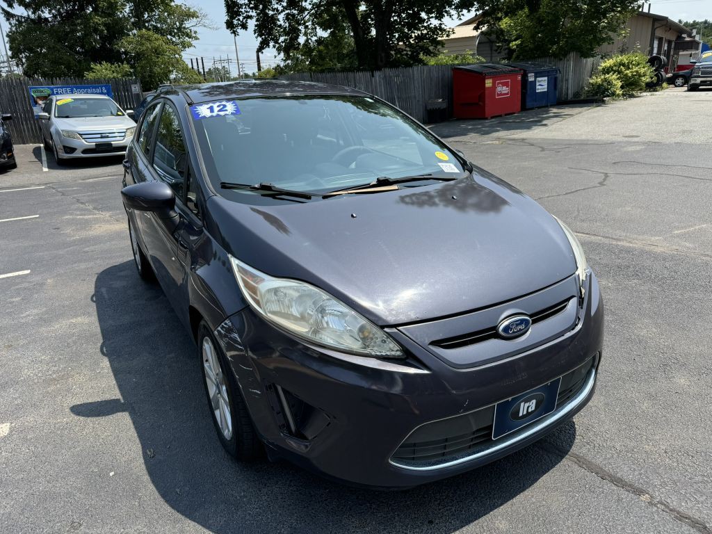 2012 Ford Fiesta Image 3