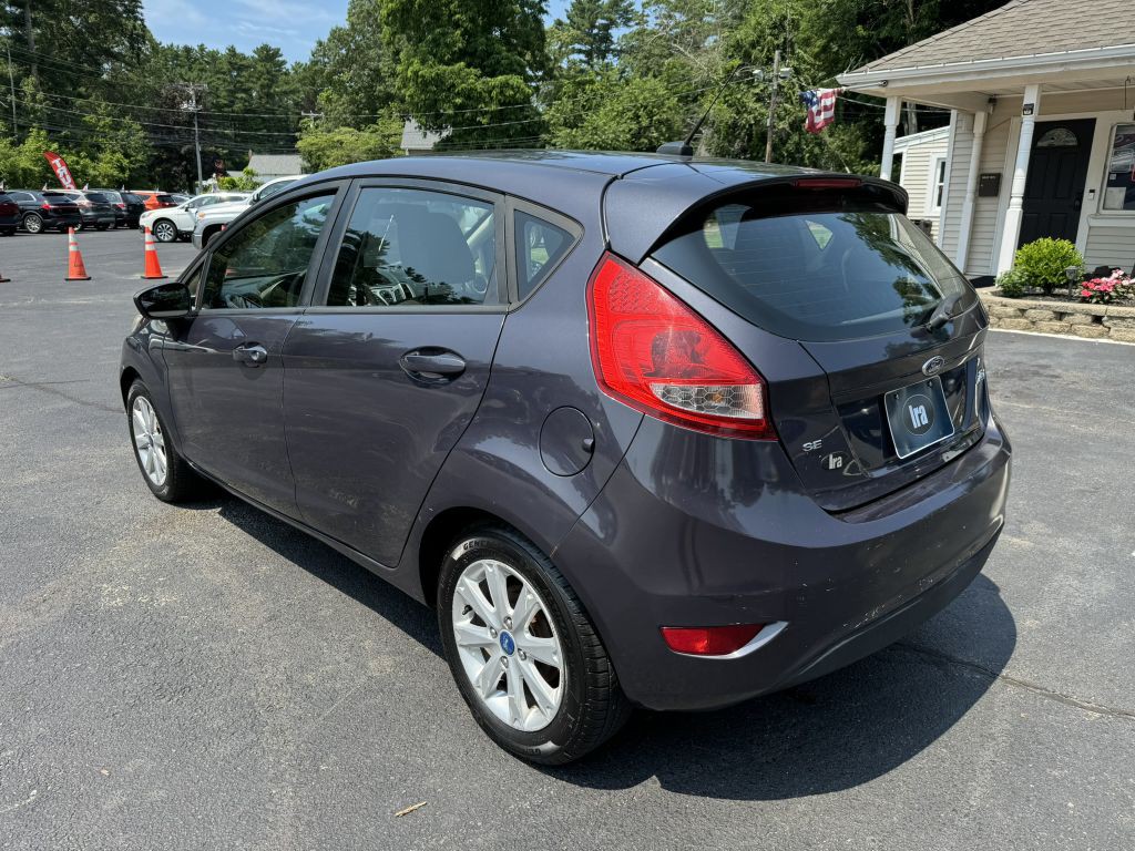 2012 Ford Fiesta Image 7