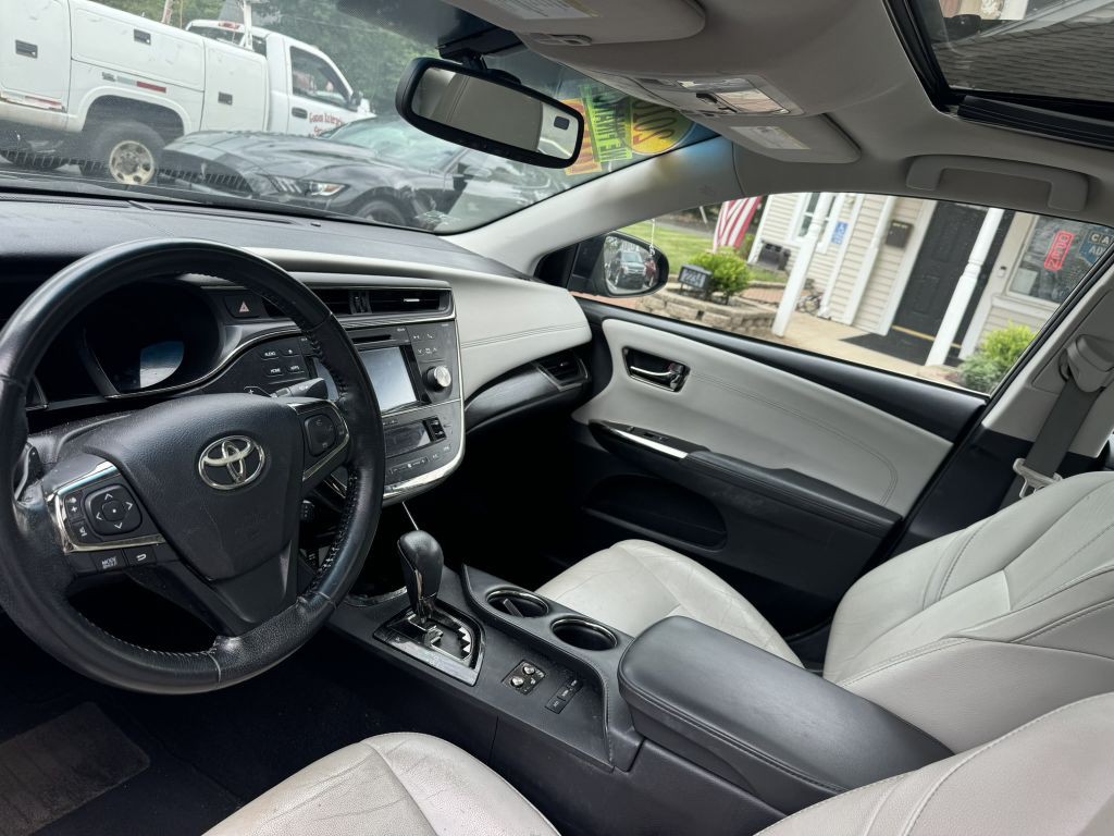 2016 Toyota Avalon Image 4