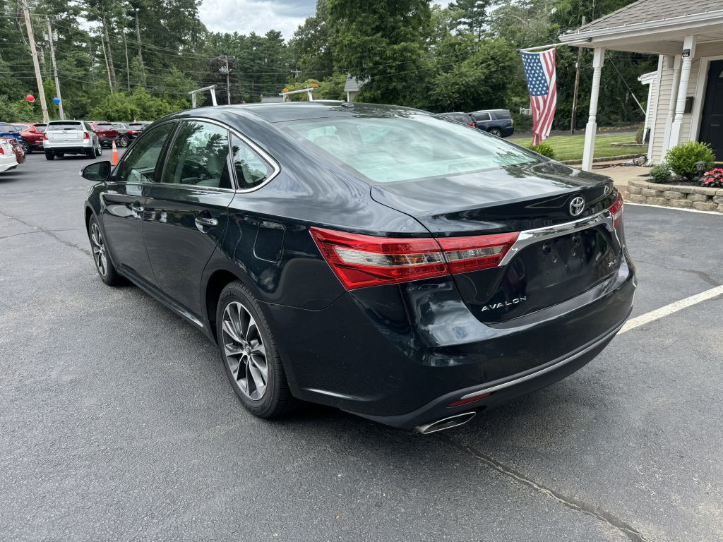 2016 Toyota Avalon Image 7