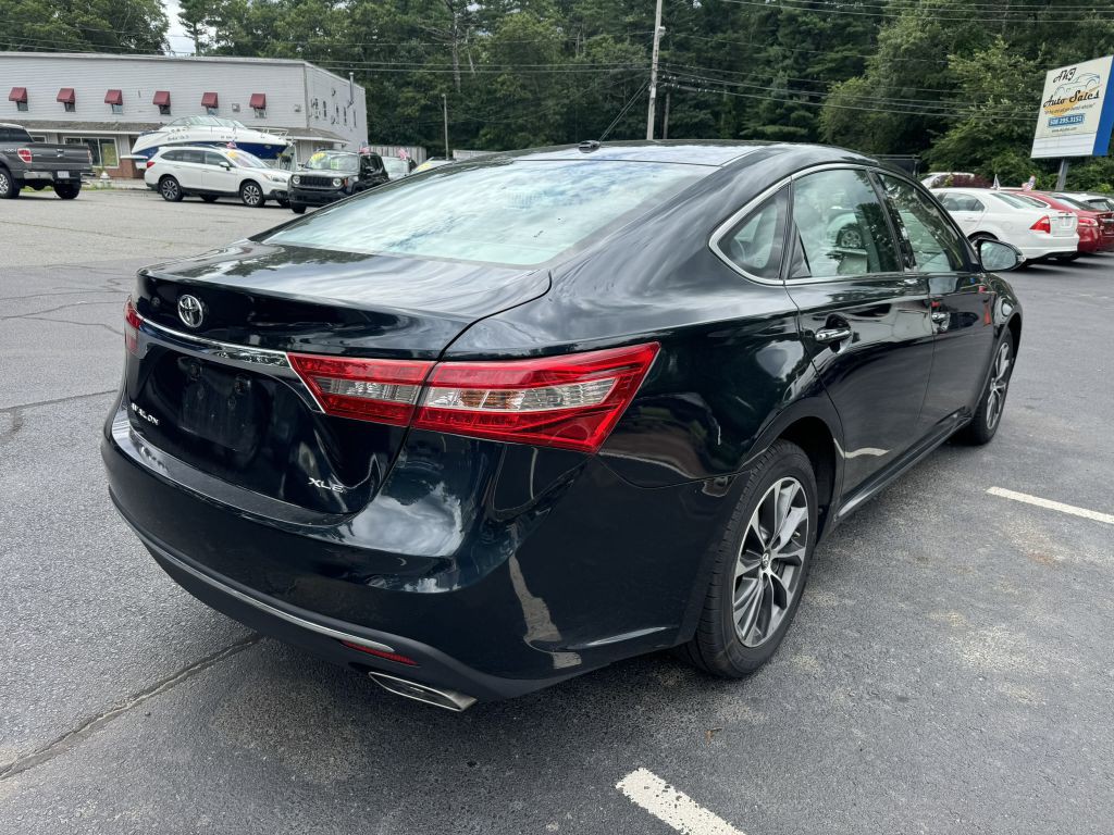 2016 Toyota Avalon Image 9
