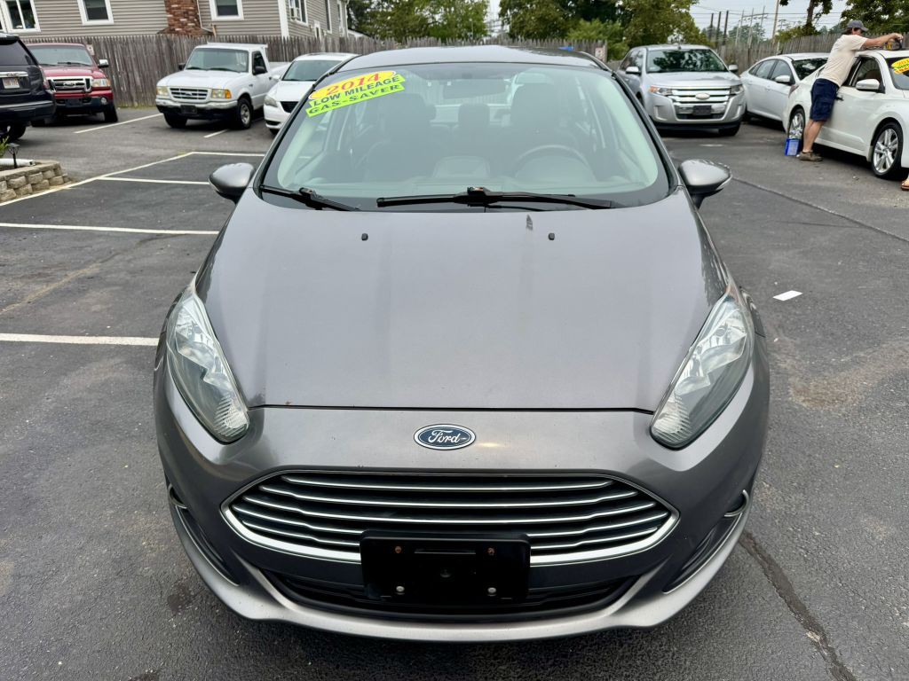 2014 Ford Fiesta Image 2