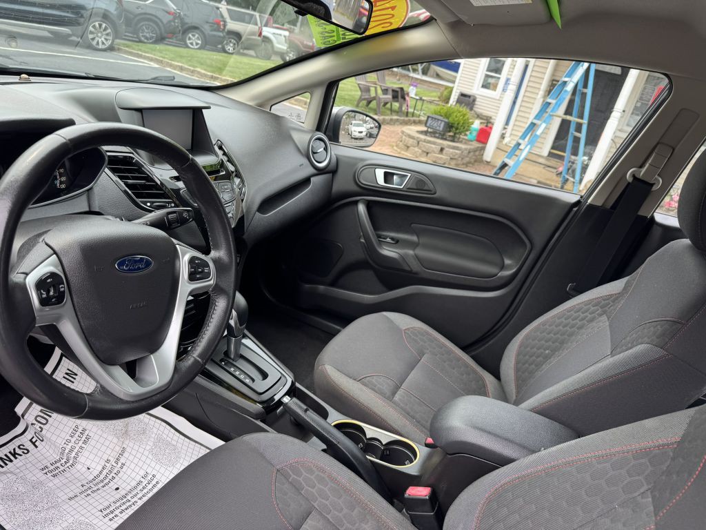 2014 Ford Fiesta Image 4