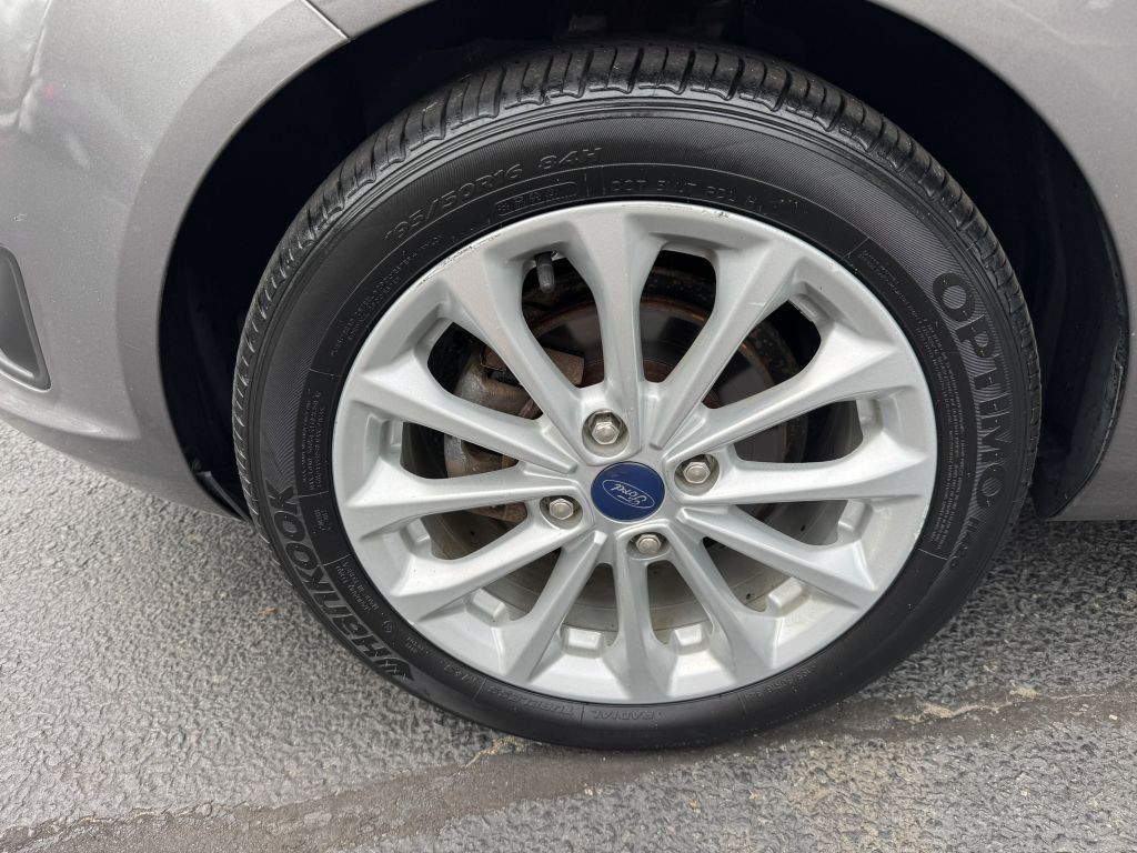 2014 Ford Fiesta Image 13