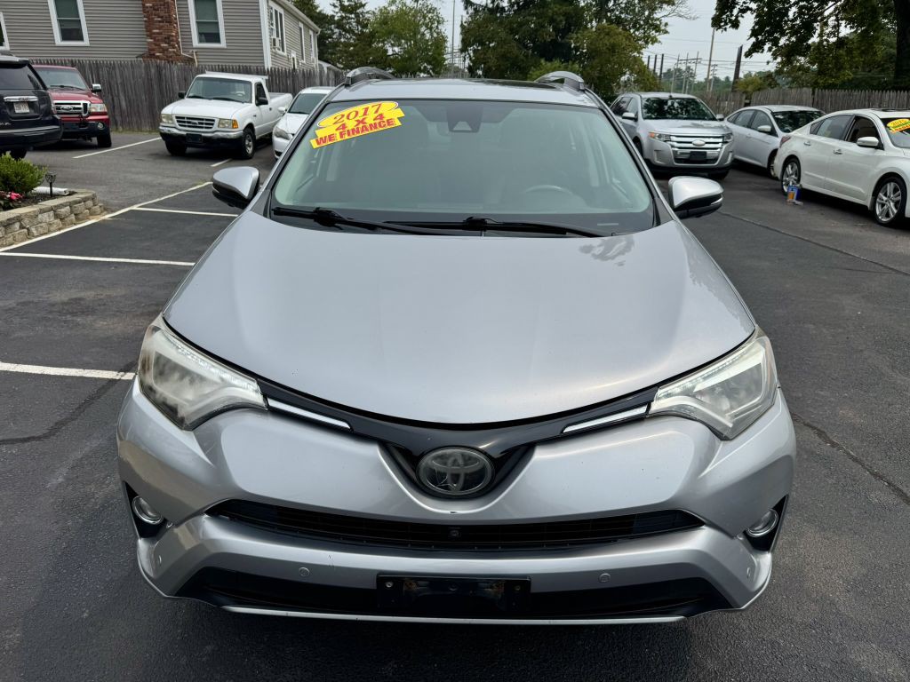 2017 Toyota Rav4 Image 2