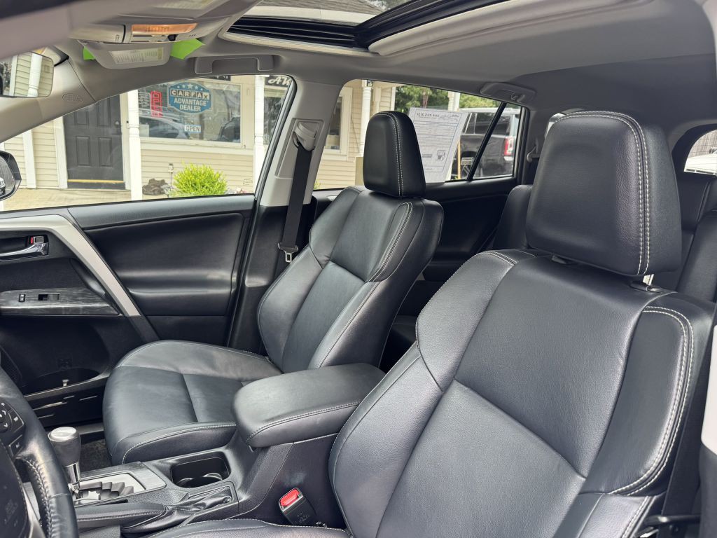 2017 Toyota Rav4 Image 5