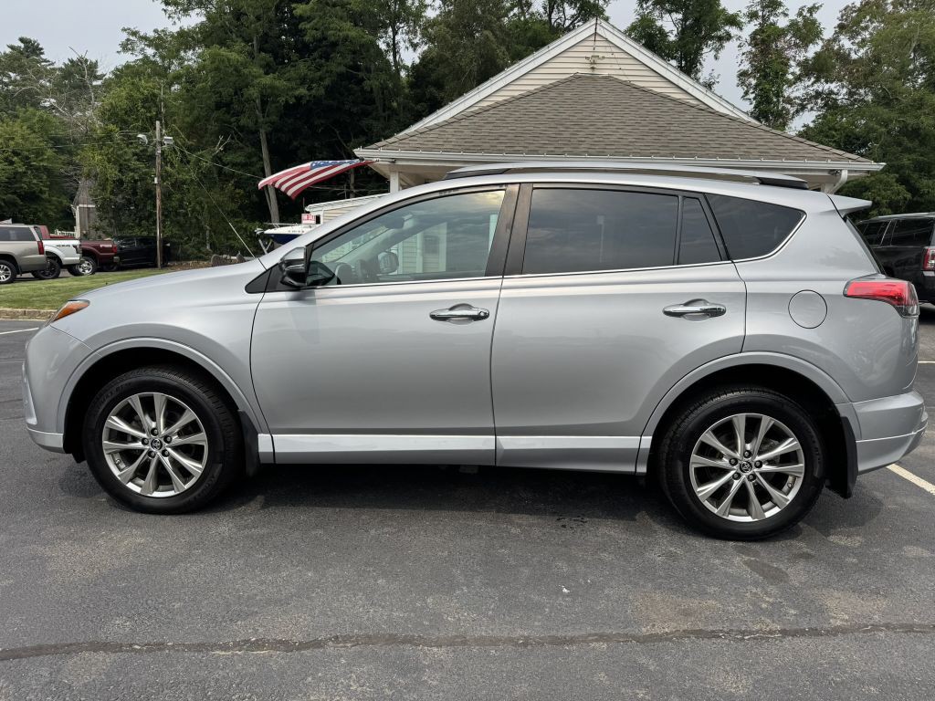 2017 Toyota Rav4 Image 6
