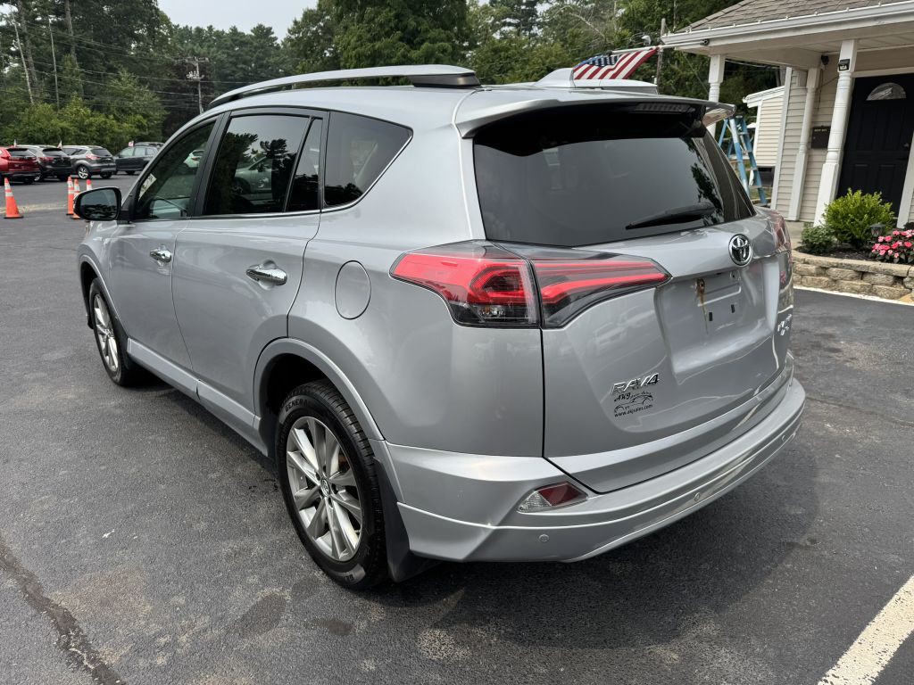 2017 Toyota Rav4 Image 7