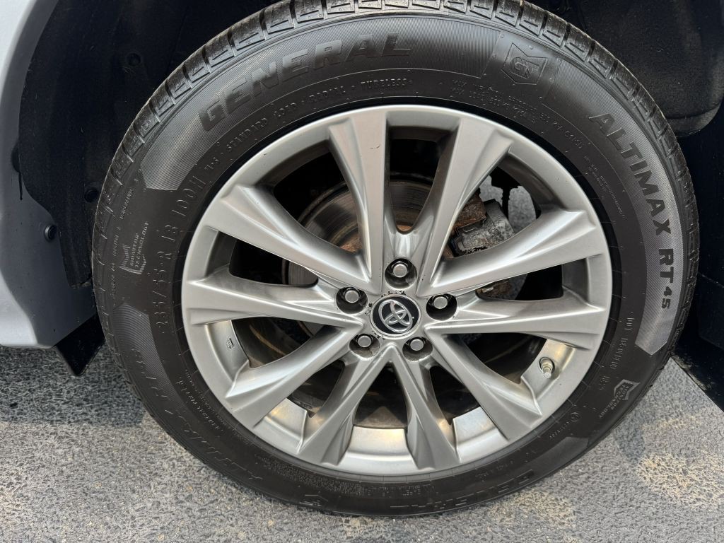 2017 Toyota Rav4 Image 14
