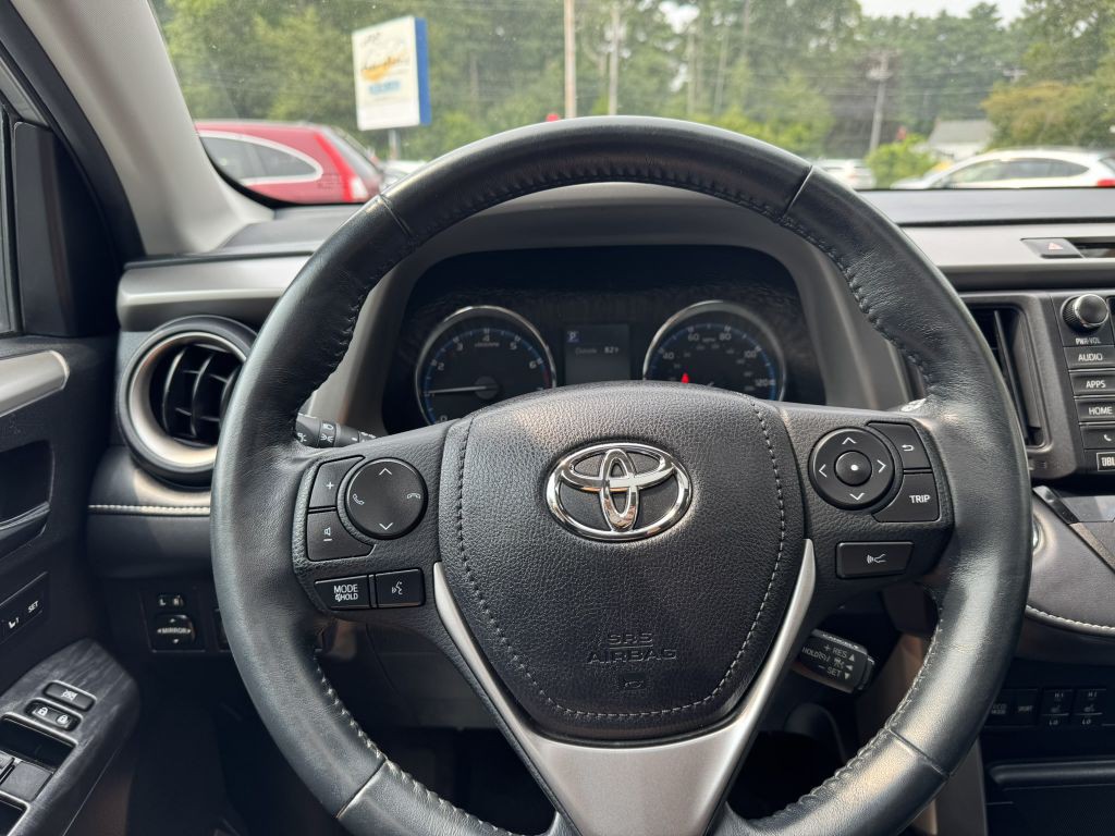 2017 Toyota Rav4 Image 19