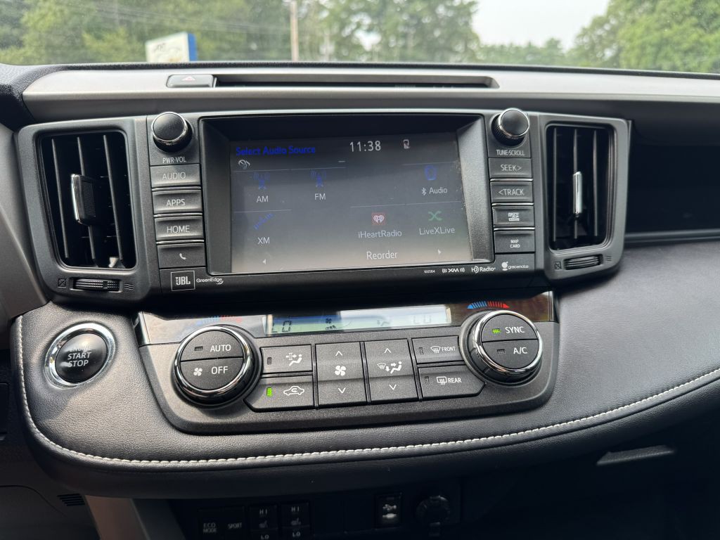 2017 Toyota Rav4 Image 21