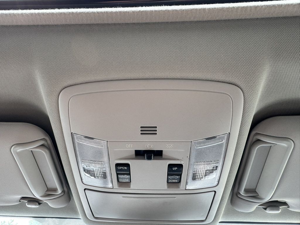 2017 Toyota Rav4 Image 27