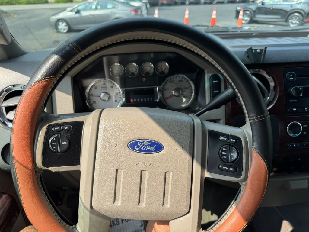 2010 Ford F-250 Image 25