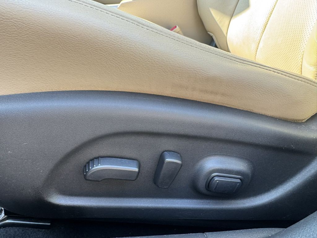 2015 Nissan Altima Image 17