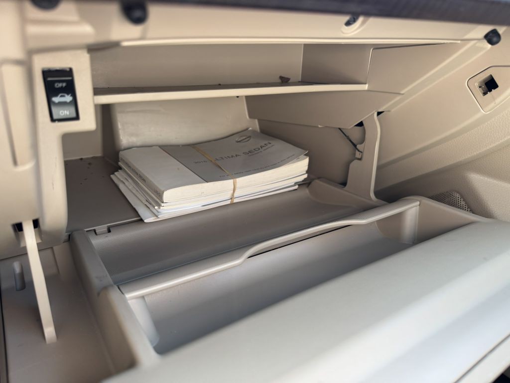 2015 Nissan Altima Image 26