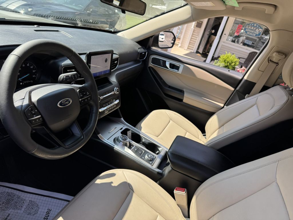 2020 Ford Explorer Image 4