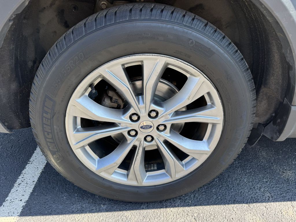 2020 Ford Explorer Image 11