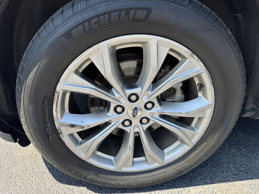 2020 Ford Explorer Image 13
