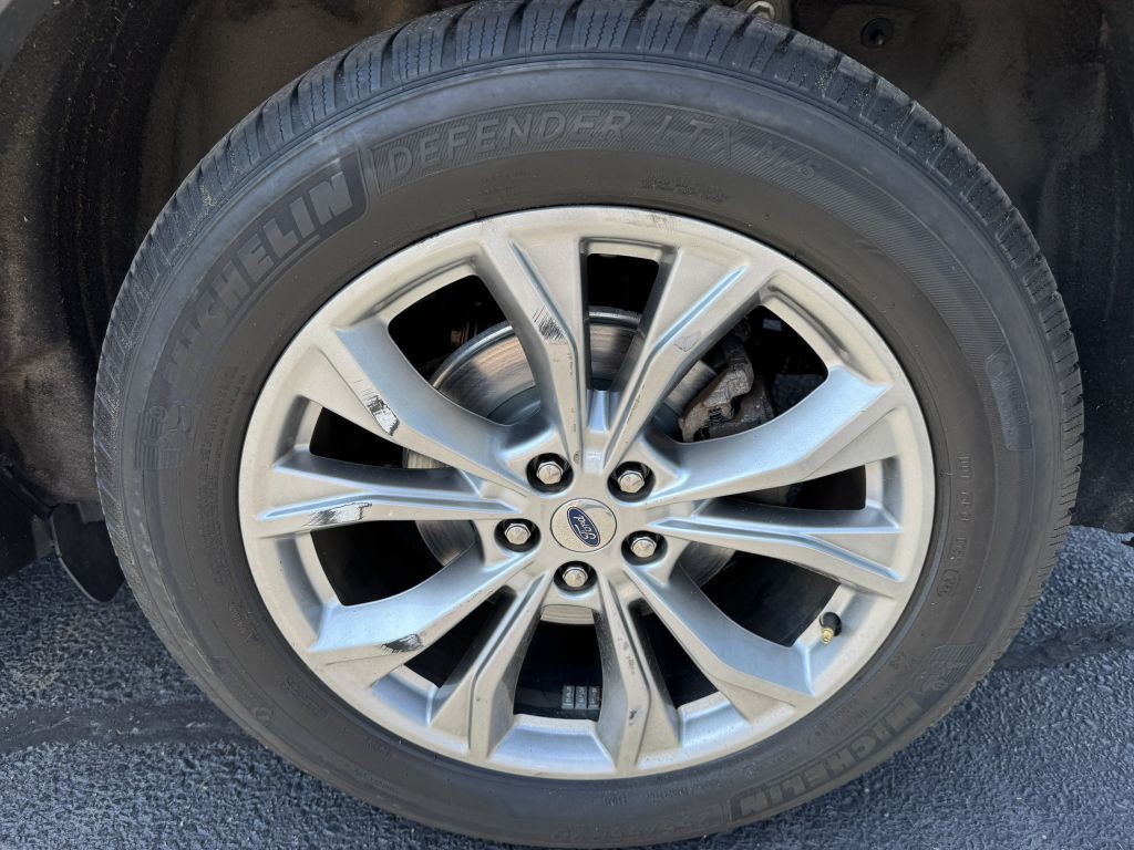 2020 Ford Explorer Image 14