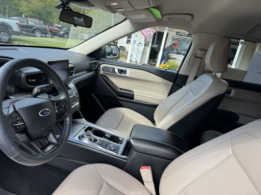 2020 Ford Explorer Image 4