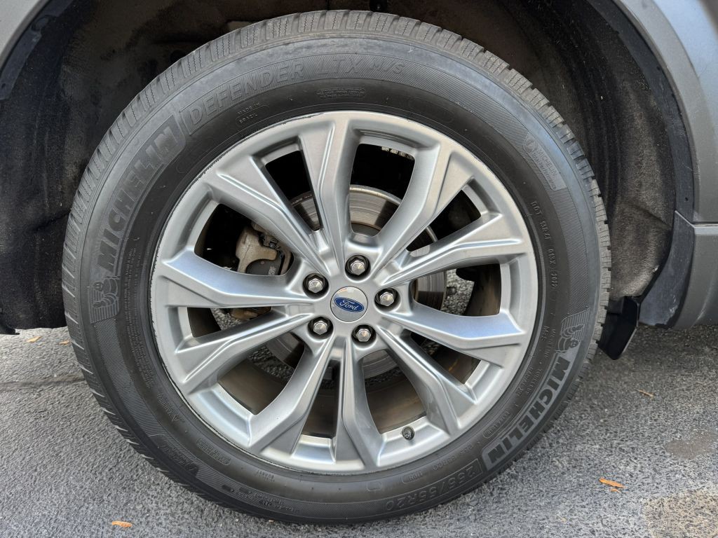 2020 Ford Explorer Image 11