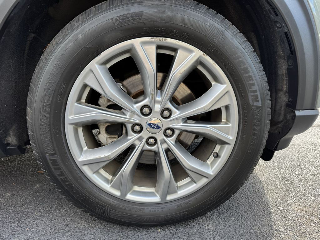 2020 Ford Explorer Image 12