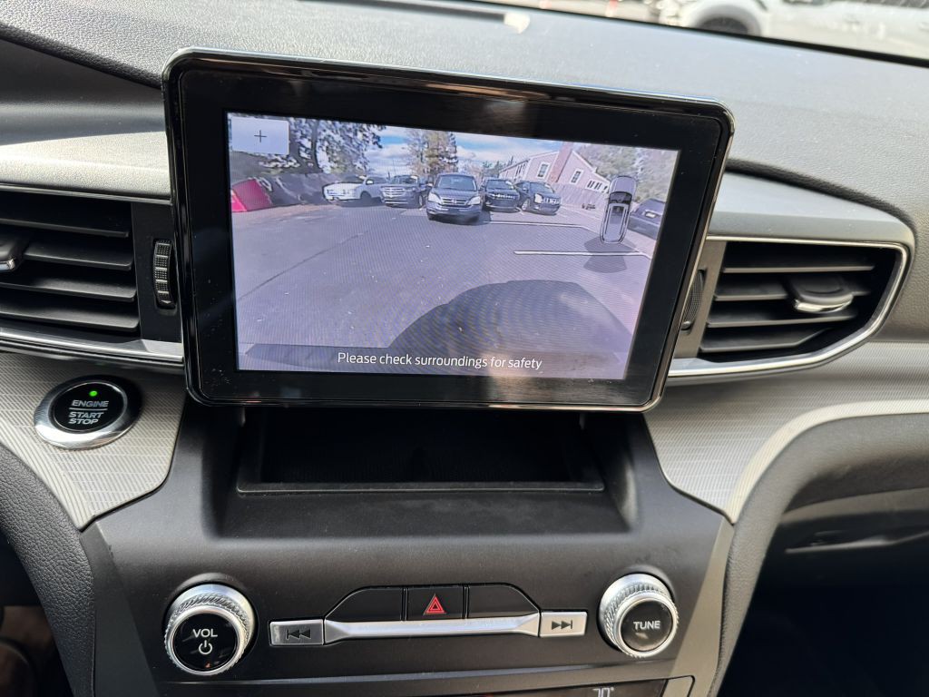 2020 Ford Explorer Image 21