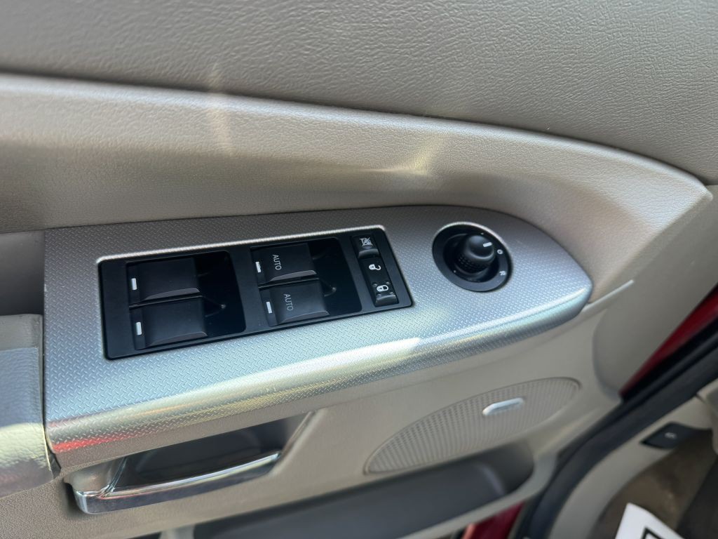 2010 Jeep Grand Cherokee Image 15