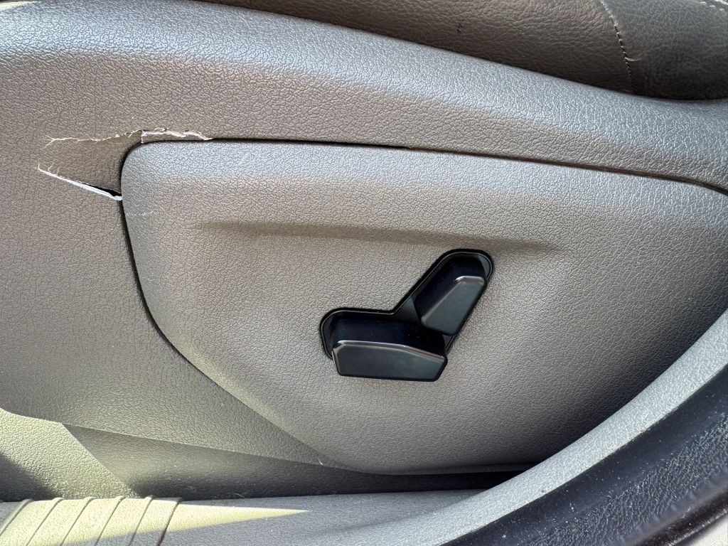 2010 Jeep Grand Cherokee Image 16