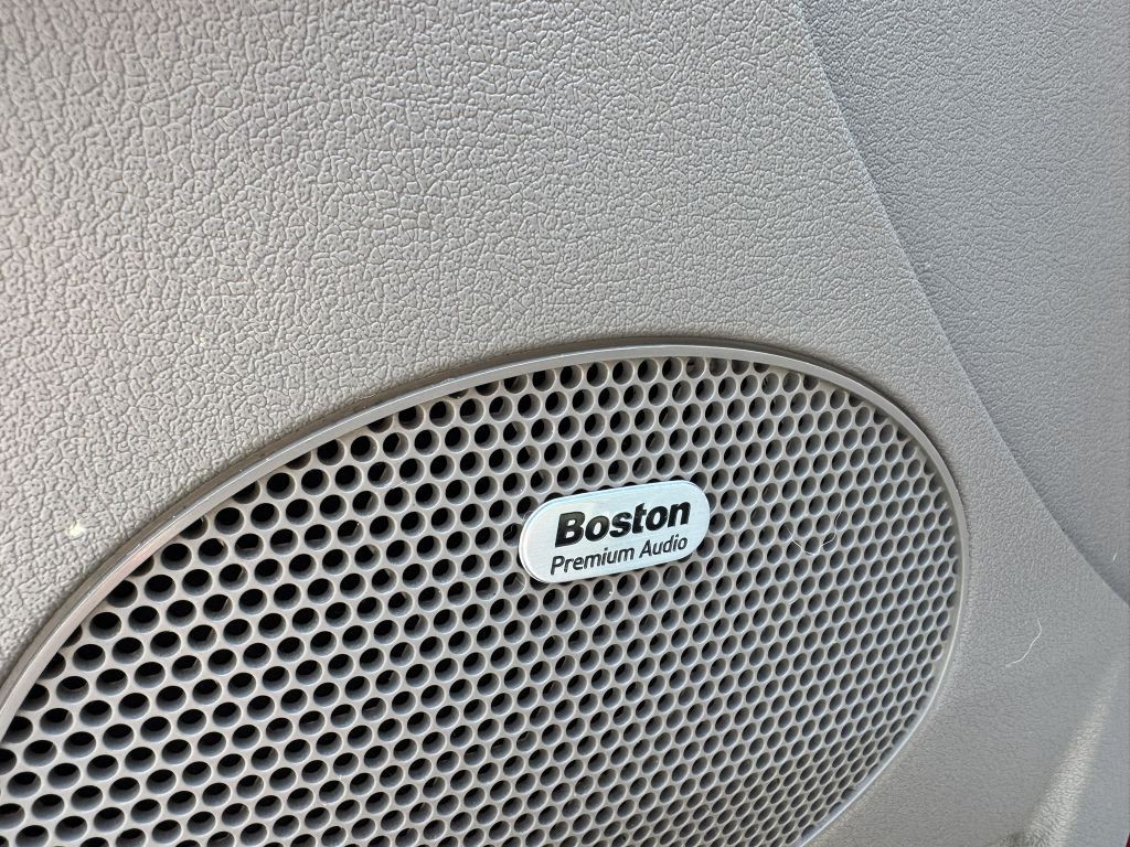 2010 Jeep Grand Cherokee Image 17
