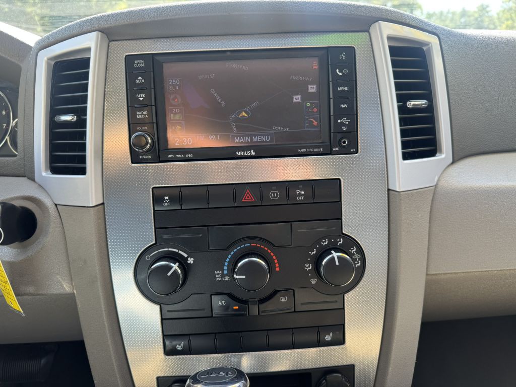 2010 Jeep Grand Cherokee Image 21