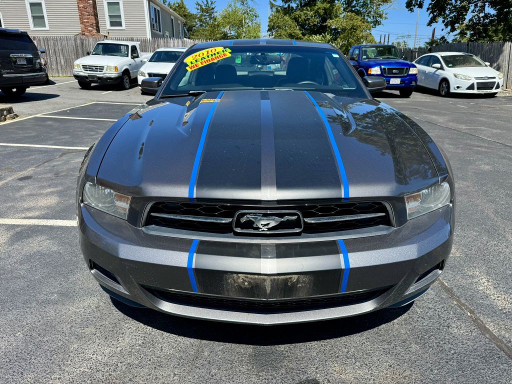 2010 Ford Mustang Image 2