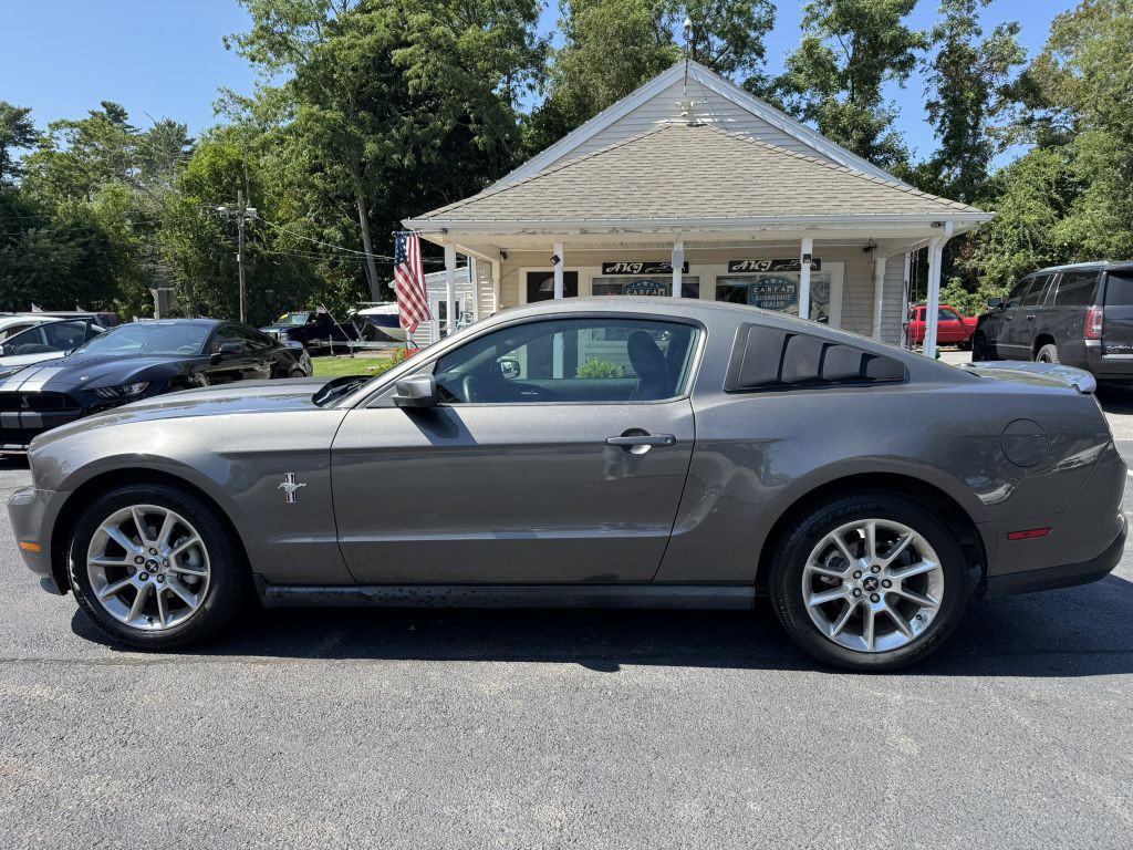 2010 Ford Mustang Image 6