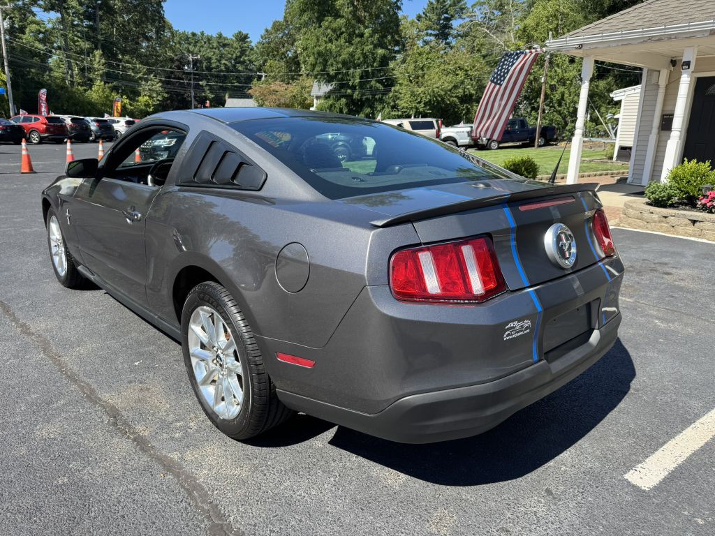 2010 Ford Mustang Image 7