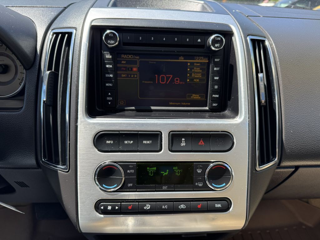 2010 Ford Edge Image 21