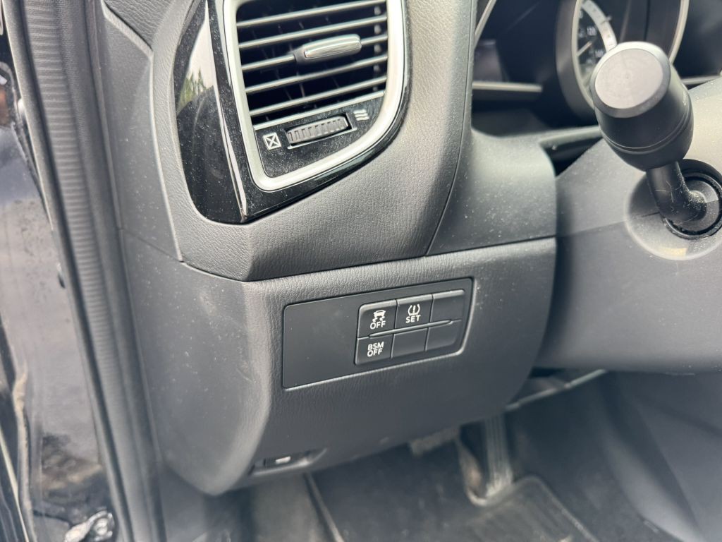 2014 Mazda Mazda3 Image 26