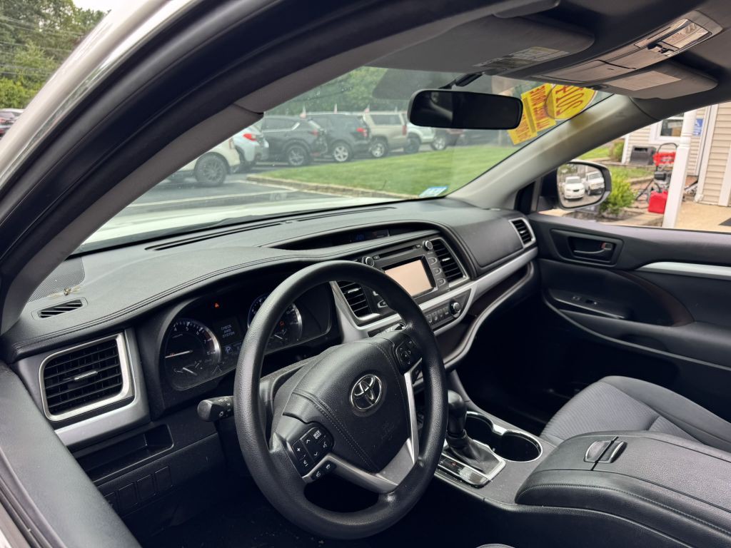 2014 Toyota Highlander Image 4