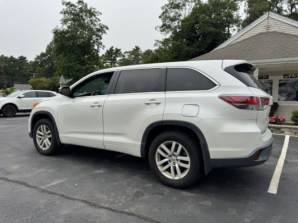 2014 Toyota Highlander Image 11