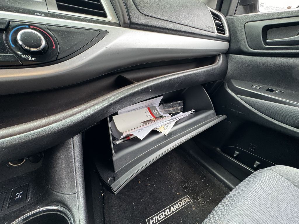 2014 Toyota Highlander Image 31