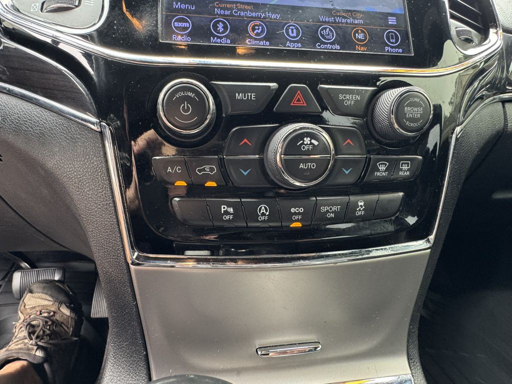 2019 Jeep Grand Cherokee Image 34