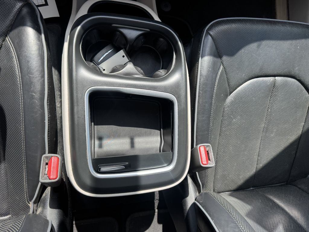 2018 Chrysler Pacifica Image 24