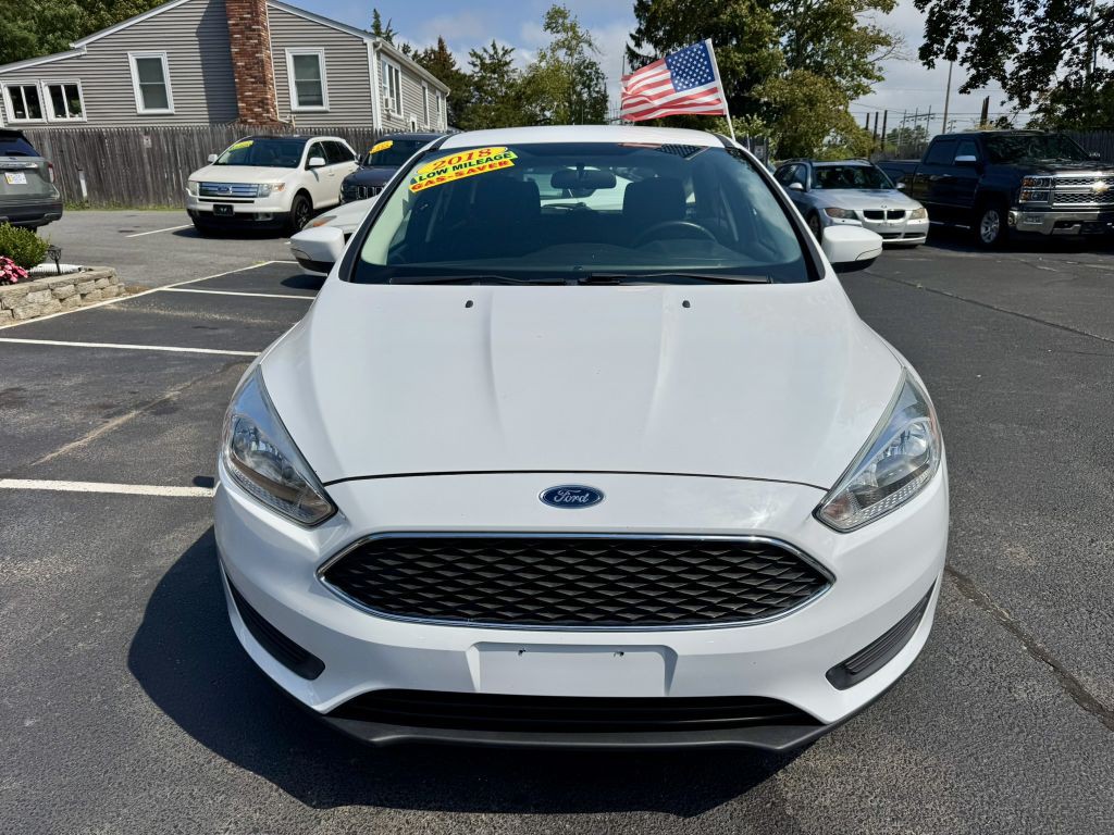 2018 Ford Focus Image 2