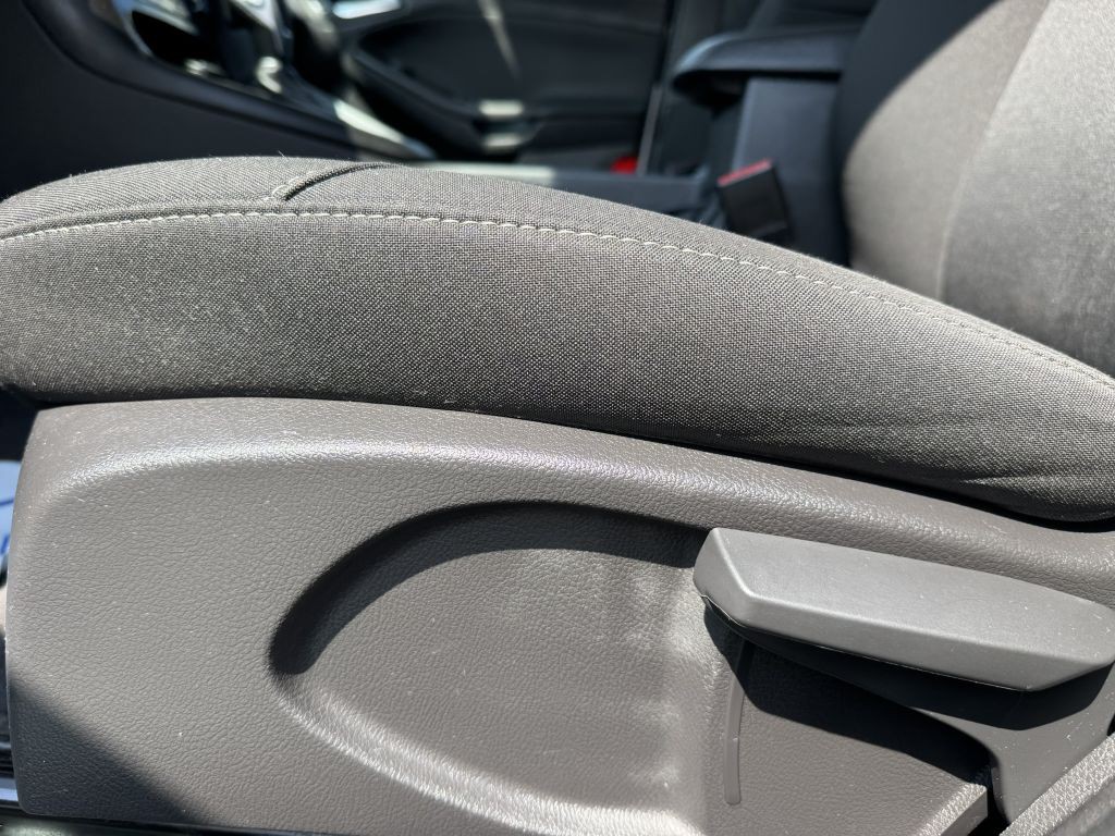 2018 Ford Focus Image 17