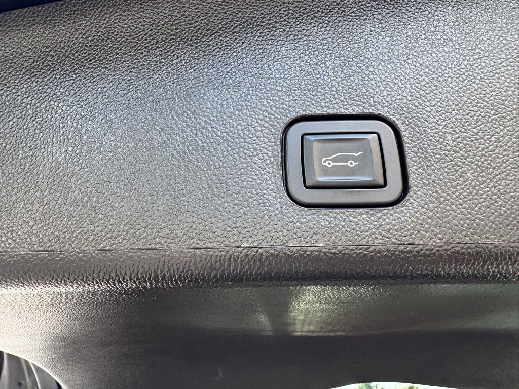 2014 Cadillac SRX Image 31