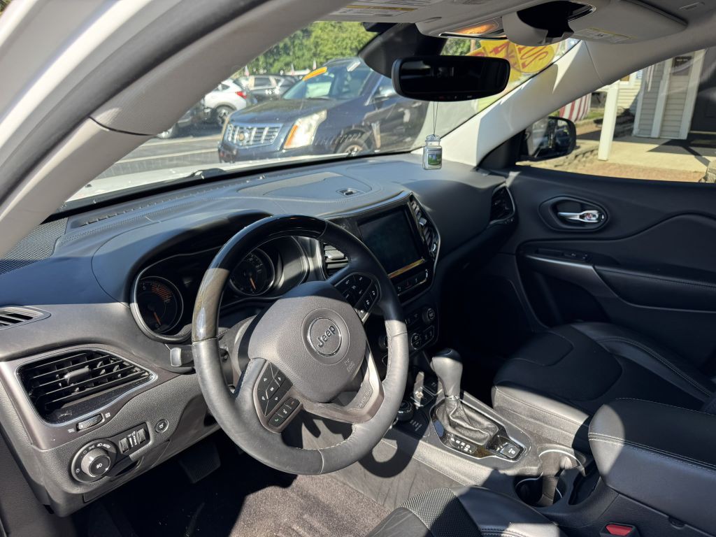 2019 Jeep Cherokee Image 4