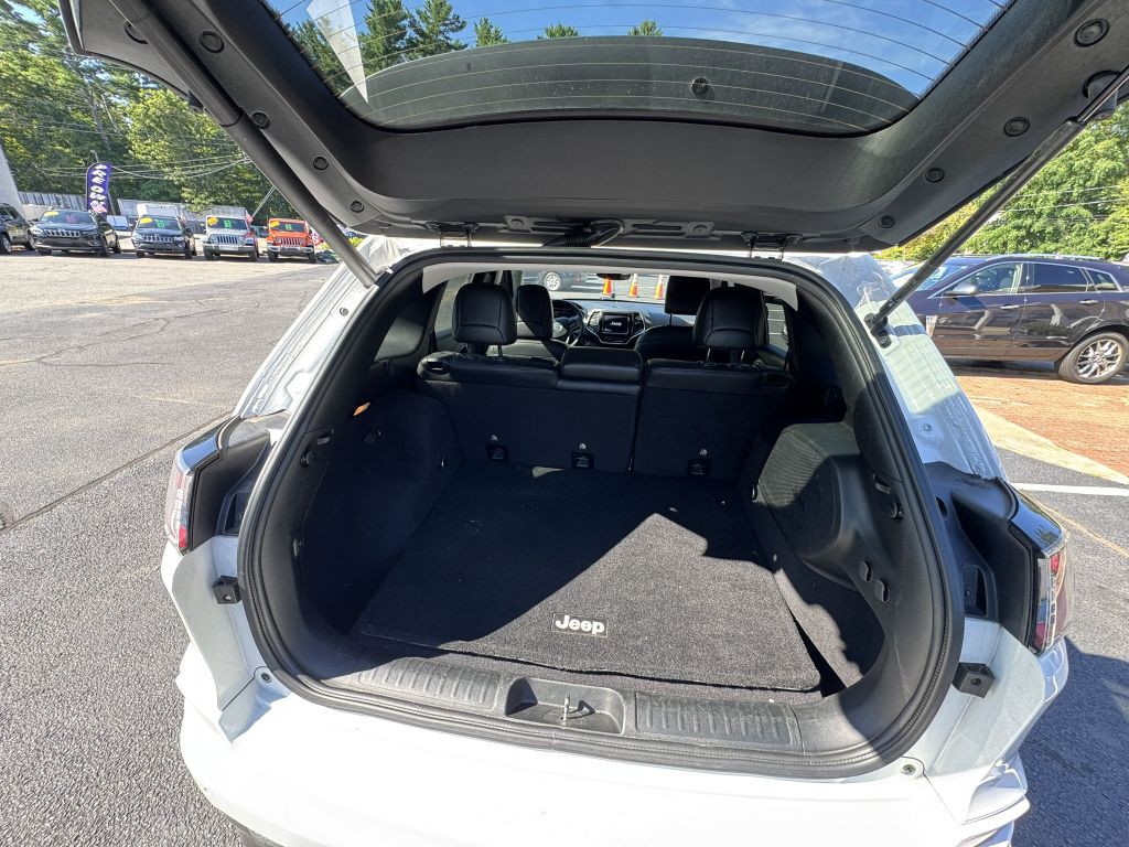 2019 Jeep Cherokee Image 16