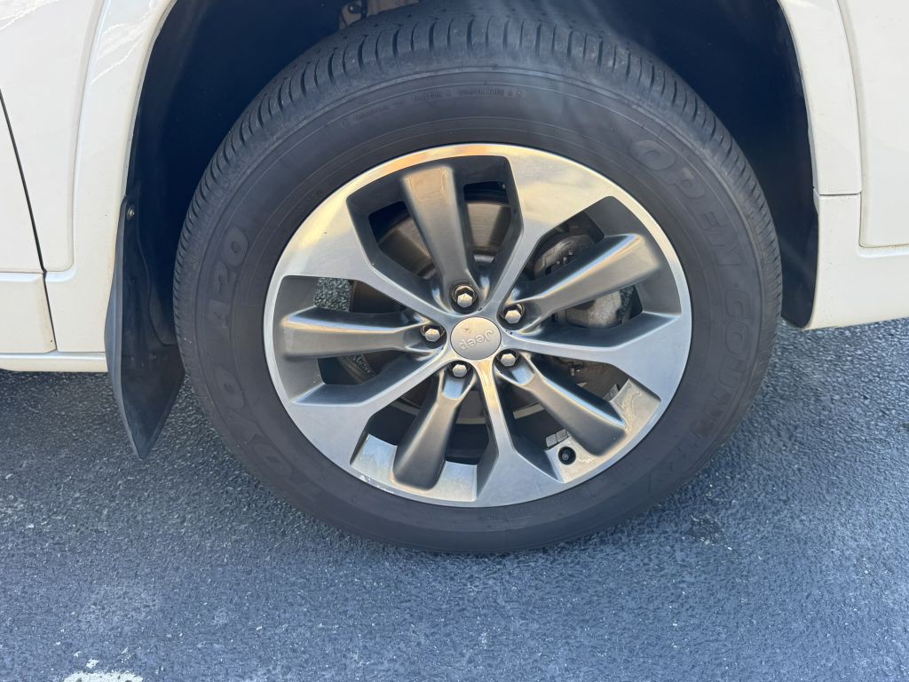 2019 Jeep Cherokee Image 20