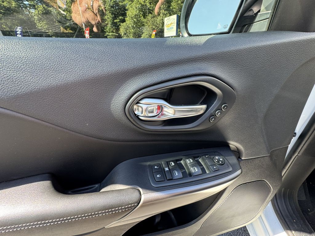 2019 Jeep Cherokee Image 23