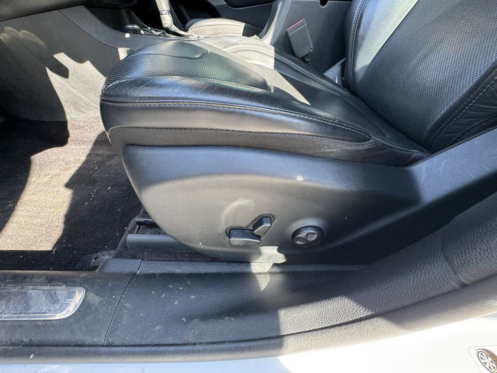 2019 Jeep Cherokee Image 24